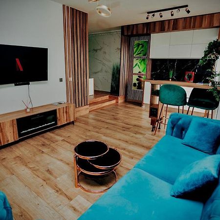 Jacuzzi Apartment بايا ماري المظهر الخارجي الصورة