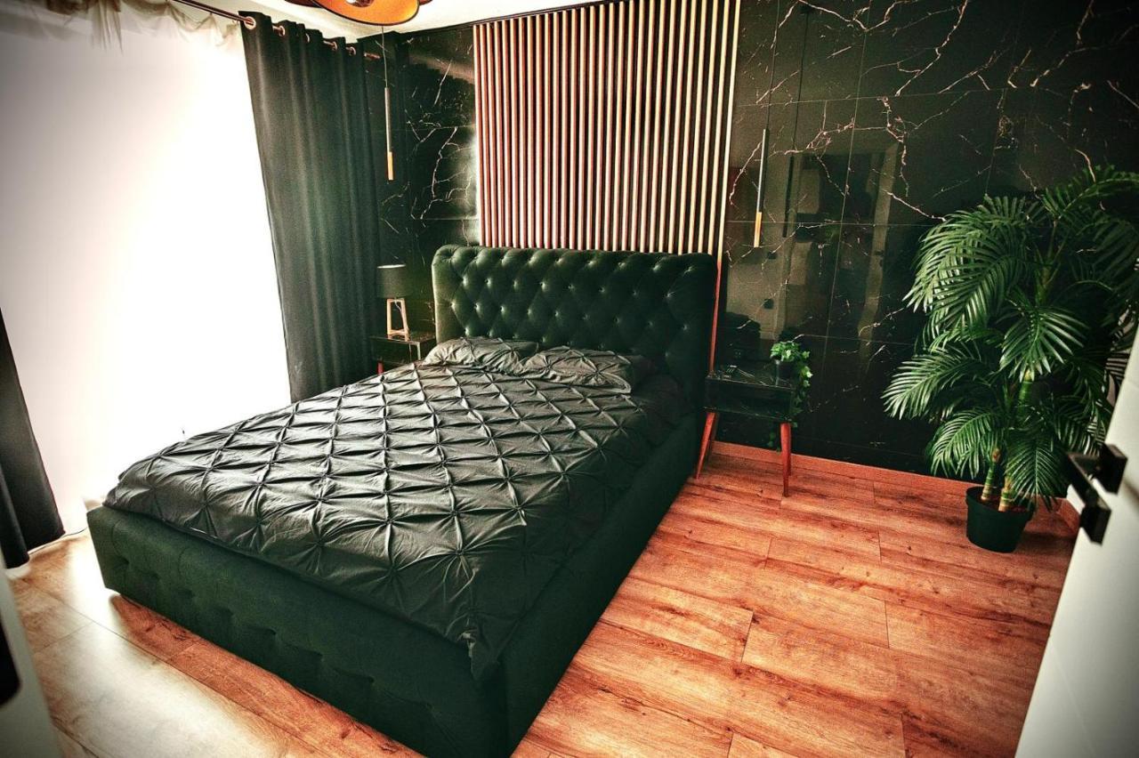Jacuzzi Apartment بايا ماري المظهر الخارجي الصورة