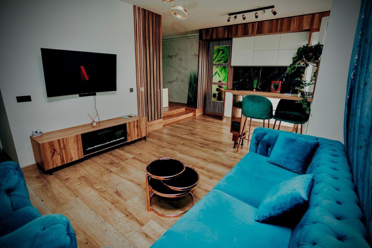 Jacuzzi Apartment بايا ماري المظهر الخارجي الصورة